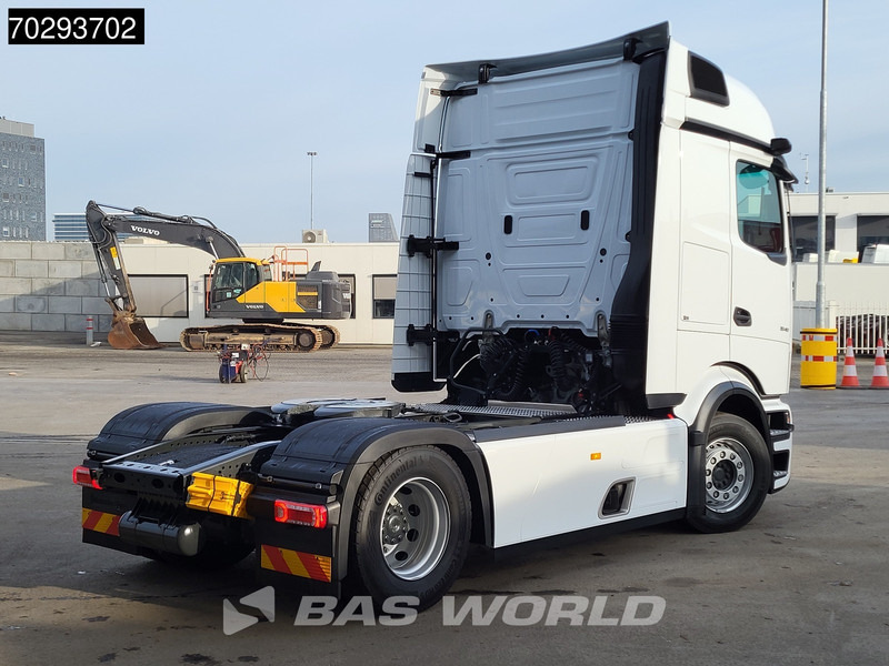 Mercedes-Benz Actros L 1848 4X2 NEW! ProCabin-Big 2x tanks Retarder Standclima Navi ACC - Камион влекач: слика 5 Mercedes-Benz Actros L 1848 4X2 NEW! ProCabin-Big 2x tanks Retarder Standclima Navi ACC - Камион влекач: слика 5