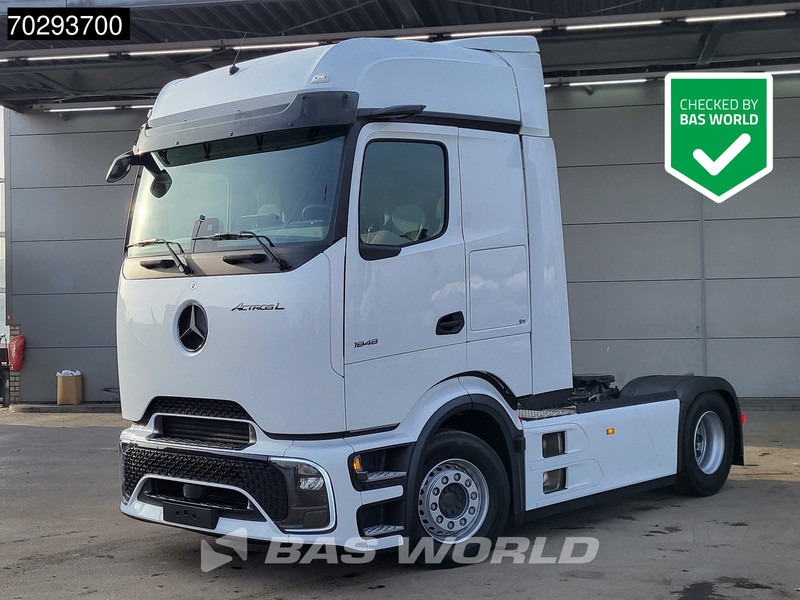 Mercedes-Benz Actros L 1848 4X2 NEW! ProCabin-Big 2x tanks Retarder Standclima Navi ACC - Камион влекач: слика 1 Mercedes-Benz Actros L 1848 4X2 NEW! ProCabin-Big 2x tanks Retarder Standclima Navi ACC - Камион влекач: слика 1