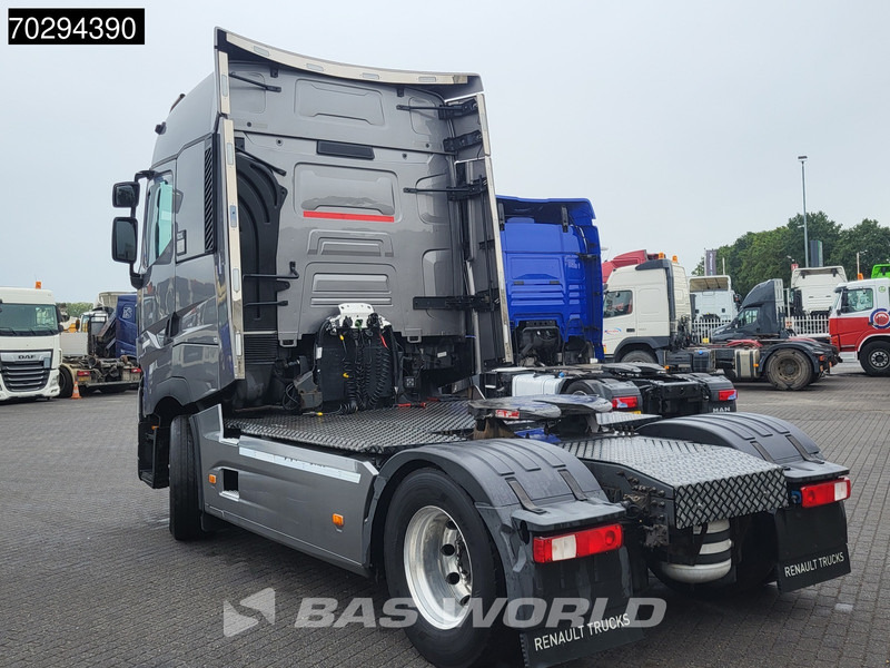 Renault T 520 4X2 HIGH 2x Tanks Optibrake+ ACC Navi Euro 6 - Камион влекач: слика 2 Renault T 520 4X2 HIGH 2x Tanks Optibrake+ ACC Navi Euro 6 - Камион влекач: слика 2