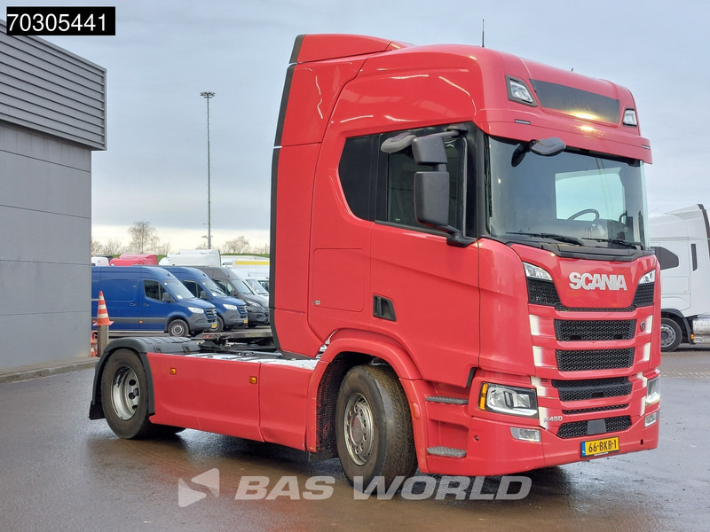Scania R450 4X2 NL-Truck Retarder 2xTanks Full-Air - Камион влекач: слика 3 Scania R450 4X2 NL-Truck Retarder 2xTanks Full-Air - Камион влекач: слика 3