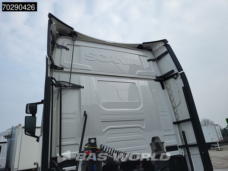 Scania S500 4X2 NEW! Full-Air Retarder Leder 2x Tanks ACC Standklima - Камион влекач: слика 3 Scania S500 4X2 NEW! Full-Air Retarder Leder 2x Tanks ACC Standklima - Камион влекач: слика 3