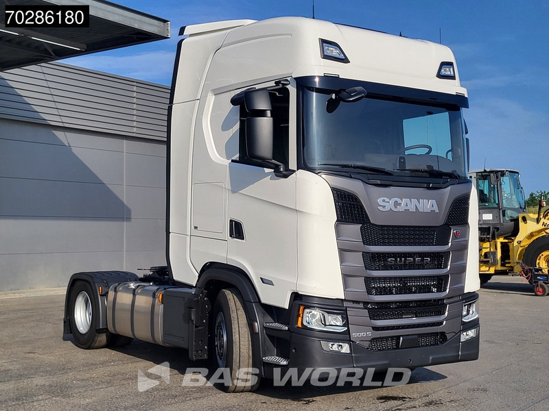 Scania S500 S 4X2 NEW! Retarder 2x Tanks Standklima ACC - Камион влекач: слика 3 Scania S500 S 4X2 NEW! Retarder 2x Tanks Standklima ACC - Камион влекач: слика 3