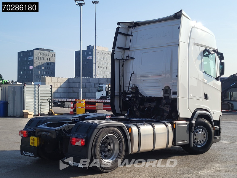 Scania S500 S 4X2 NEW! Retarder 2x Tanks Standklima ACC - Камион влекач: слика 5 Scania S500 S 4X2 NEW! Retarder 2x Tanks Standklima ACC - Камион влекач: слика 5