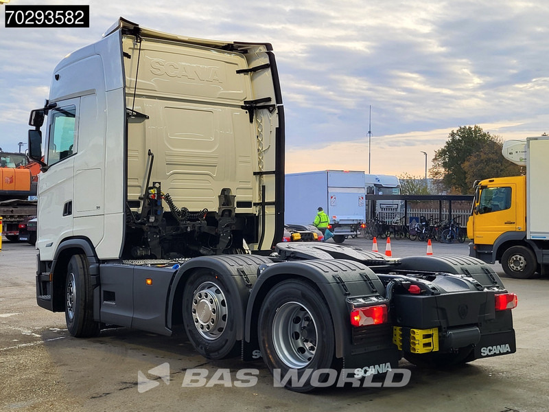 Scania S500 S 6X2 NEW! Retarder Lift+Lenkachse 2x Tanks Full-Air Standklima - Камион влекач: слика 2 Scania S500 S 6X2 NEW! Retarder Lift+Lenkachse 2x Tanks Full-Air Standklima - Камион влекач: слика 2