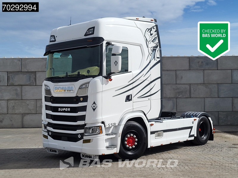 Scania S520 S 4X2 Retarder Full-Air 2x Tanks Leder Standklima Navi ACC LED Euro 6 - Камион влекач: слика 1 Scania S520 S 4X2 Retarder Full-Air 2x Tanks Leder Standklima Navi ACC LED Euro 6 - Камион влекач: слика 1