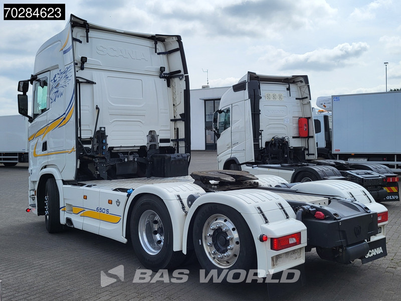 Scania S650 S 6X2 Retarder Liftachse Full-Air Leather Alcoa's - Камион влекач: слика 2 Scania S650 S 6X2 Retarder Liftachse Full-Air Leather Alcoa's - Камион влекач: слика 2