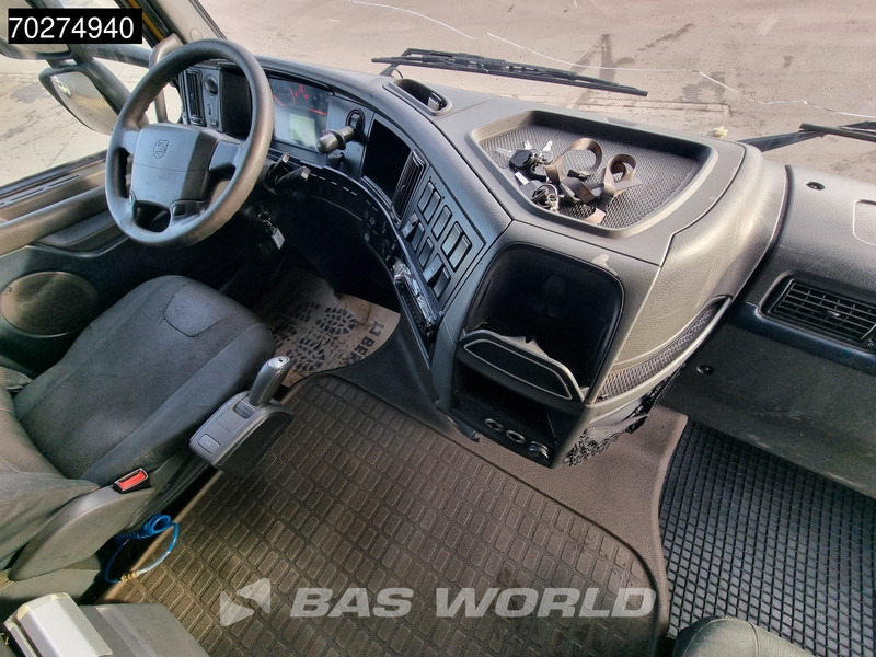 Interior photo 1: Камион влекач Volvo FH 420 898 4X2 2xTanks Xenon Euro 5