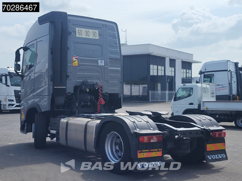 Volvo FH 460 4X2 VEB+ I-ParkCool 2xTanks LED Euro 6 - Камион влекач: слика 2 Volvo FH 460 4X2 VEB+ I-ParkCool 2xTanks LED Euro 6 - Камион влекач: слика 2