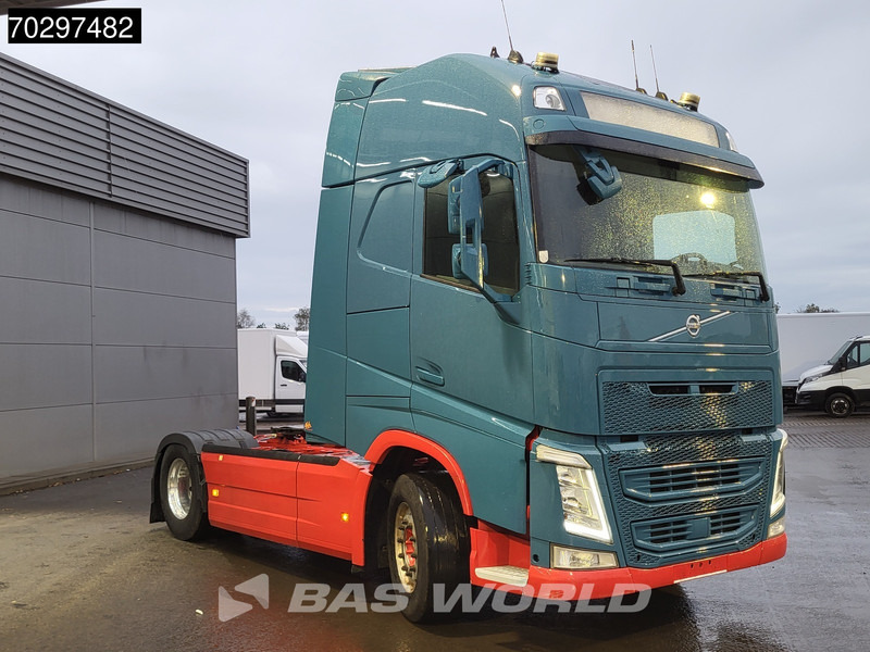 Volvo FH 500 4X2 XL I-ParkCool 2xTanks Euro 6 - Камион влекач: слика 3 Volvo FH 500 4X2 XL I-ParkCool 2xTanks Euro 6 - Камион влекач: слика 3