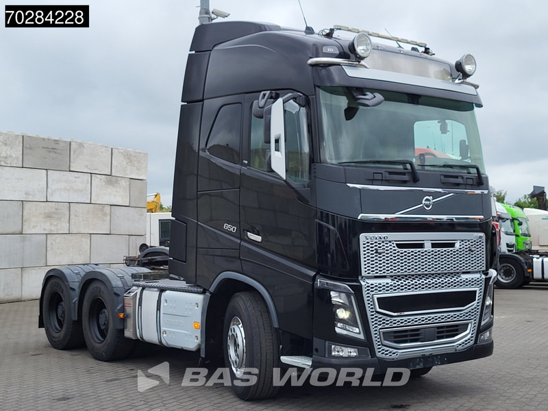 Volvo FH16 650 6X4 Retarder Big-Axle Full-Air 2x Tanks Liftachse Xenon - Камион влекач: слика 3 Volvo FH16 650 6X4 Retarder Big-Axle Full-Air 2x Tanks Liftachse Xenon - Камион влекач: слика 3