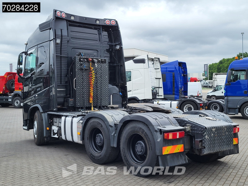 Volvo FH16 650 6X4 Retarder Big-Axle Full-Air 2x Tanks Liftachse Xenon - Камион влекач: слика 2 Volvo FH16 650 6X4 Retarder Big-Axle Full-Air 2x Tanks Liftachse Xenon - Камион влекач: слика 2
