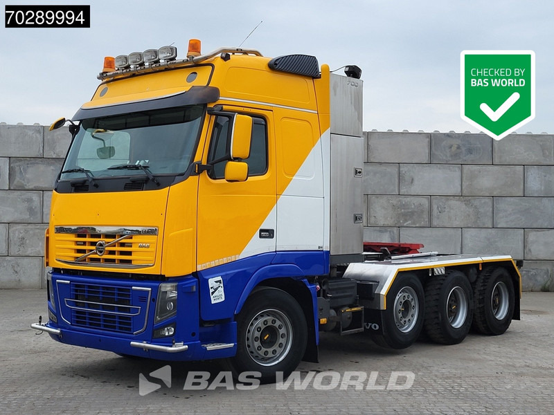 Volvo FH16 700 FH16 8X4 90T! Retarder Big-Axle Lift+Lenkachse Euro 5 - Камион влекач: слика 1 Volvo FH16 700 FH16 8X4 90T! Retarder Big-Axle Lift+Lenkachse Euro 5 - Камион влекач: слика 1