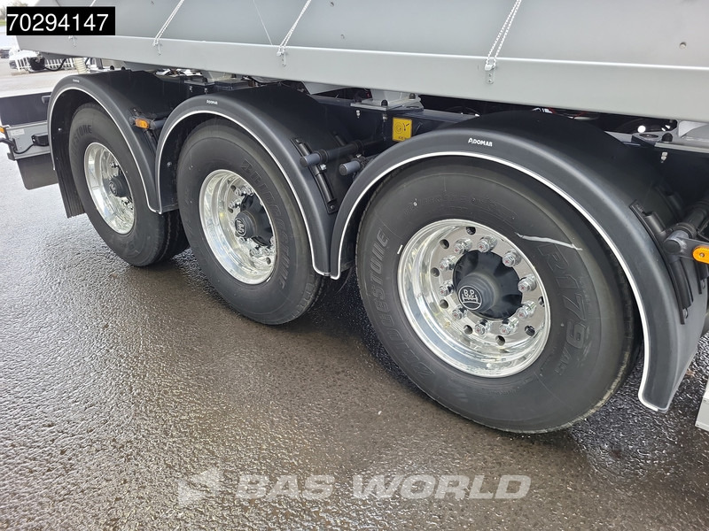 Нов Полуприколка цистерна Kässbohrer STB 3 axles Gülle Waste Liftachse: слика 13