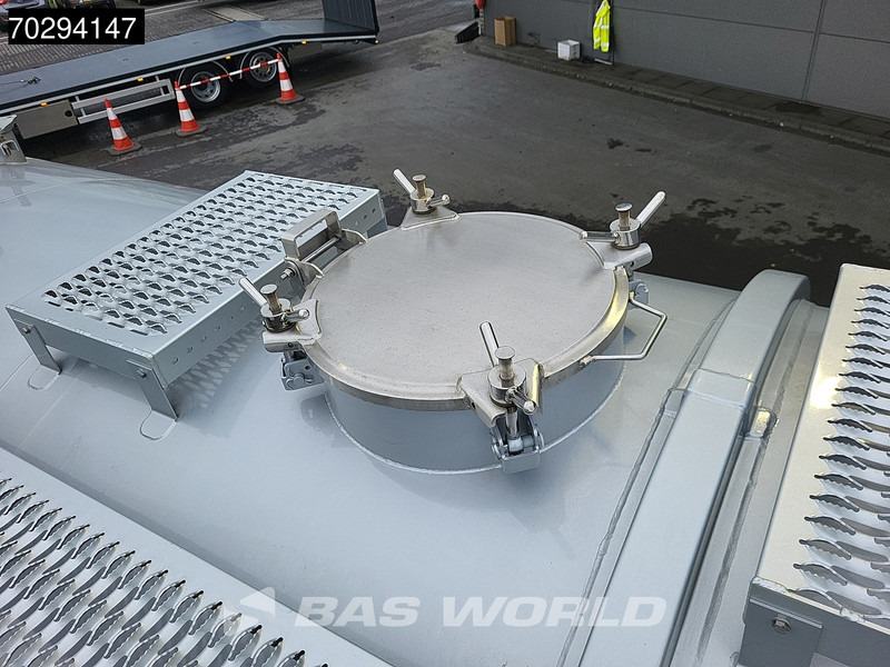 Нов Полуприколка цистерна Kässbohrer STB 3 axles Gülle Waste Liftachse: слика 9