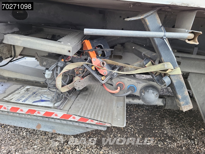 Krone SD Tailgate Liftachse Ladebordwand - Полуприколка ладилник: слика 3 Krone SD Tailgate Liftachse Ladebordwand - Полуприколка ладилник: слика 3