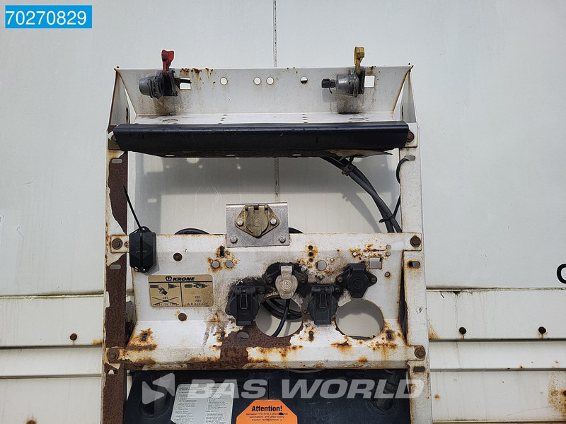 Krone SZ TÜV 06/25 Lenkachse Tailgate - Полуприколка сандучар: слика 5 Krone SZ TÜV 06/25 Lenkachse Tailgate - Полуприколка сандучар: слика 5