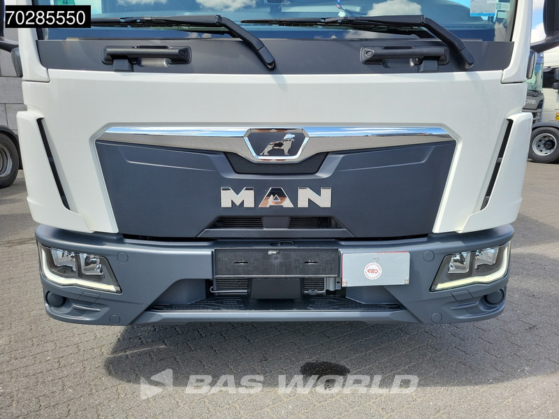 Камион сандучар MAN TGL 12.250 4X2 1500kg Ladebordwand Automatic Euro 6: слика 8