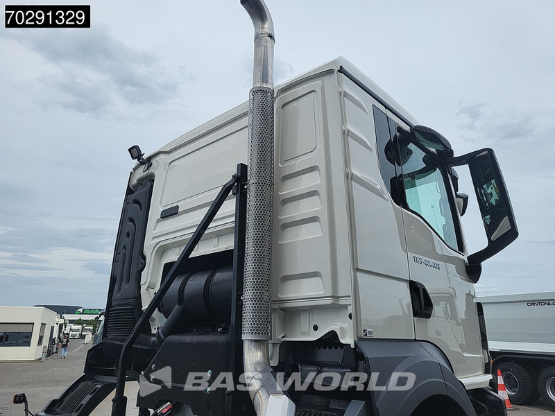 MAN TGS 40.400 6X4 NEW 6x4 chassis PTO Preparation Steelsuspension Big-Axle Automatic Euro 2 - Камион со кабинска шасија: слика 3 MAN TGS 40.400 6X4 NEW 6x4 chassis PTO Preparation Steelsuspension Big-Axle Automatic Euro 2 - Камион со кабинска шасија: слика 3