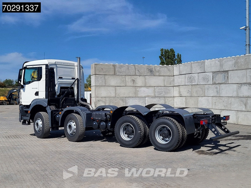 MAN TGS 41.400 8X4 New! Steelsuspension Big-Axle Manual Euro 2 - Камион со кабинска шасија: слика 2 MAN TGS 41.400 8X4 New! Steelsuspension Big-Axle Manual Euro 2 - Камион со кабинска шасија: слика 2