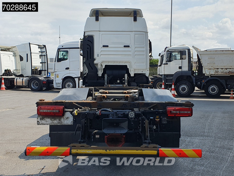MAN TGX 26.470 6X2 Lift-Axle Retarder Automatic 20ft BDF Euro 6 - Транспортер на контејнер/ Камион со променливо тело: слика 3 MAN TGX 26.470 6X2 Lift-Axle Retarder Automatic 20ft BDF Euro 6 - Транспортер на контејнер/ Камион со променливо тело: слика 3
