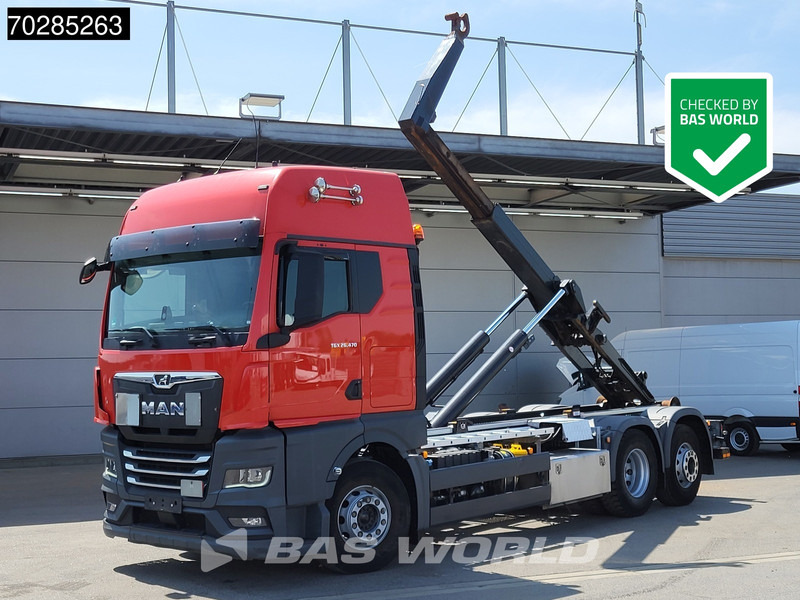 MAN TGX 26.470 TGX 6X2 21 Tonnes VDL hooklift Retarder Lift+Lenkachse ACC Navi Euro 6 - Камион со кука за подигање: слика 1 MAN TGX 26.470 TGX 6X2 21 Tonnes VDL hooklift Retarder Lift+Lenkachse ACC Navi Euro 6 - Камион со кука за подигање: слика 1