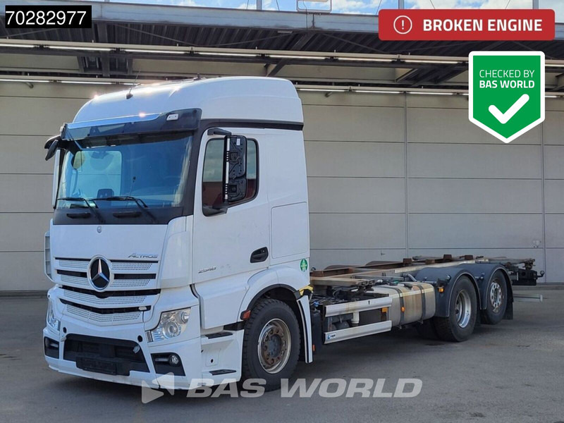 Mercedes-Benz Actros 2548 Actros 6X2 BROKEN ENGINE! Lift-Axle Xenon Automatic Euro 6 - Транспортер на контејнер/ Камион со променливо тело: слика 1 Mercedes-Benz Actros 2548 Actros 6X2 BROKEN ENGINE! Lift-Axle Xenon Automatic Euro 6 - Транспортер на контејнер/ Камион со променливо тело: слика 1