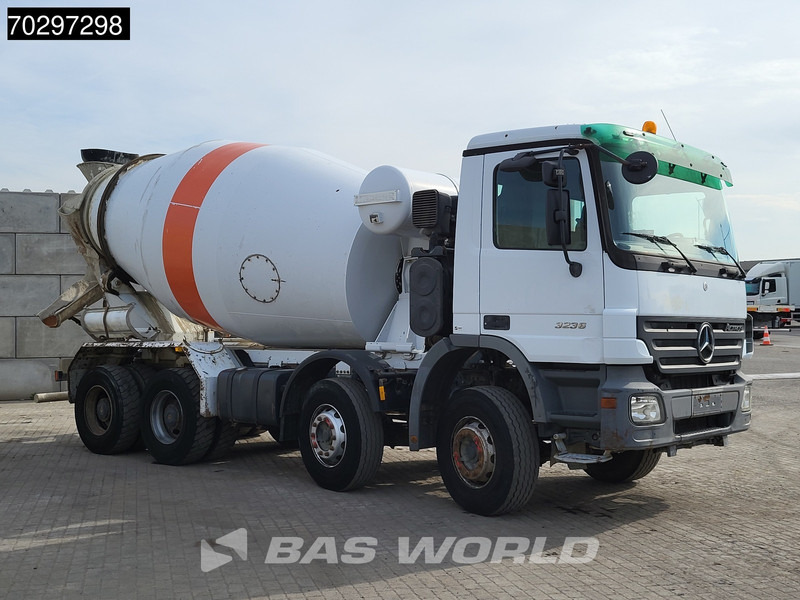 Mercedes-Benz Actros 3236 8X4 9m3 Liebherr 3-Pedals Steelsuspension Big-Axle Euro 3 - Камион миксер за бетон: слика 3 Mercedes-Benz Actros 3236 8X4 9m3 Liebherr 3-Pedals Steelsuspension Big-Axle Euro 3 - Камион миксер за бетон: слика 3