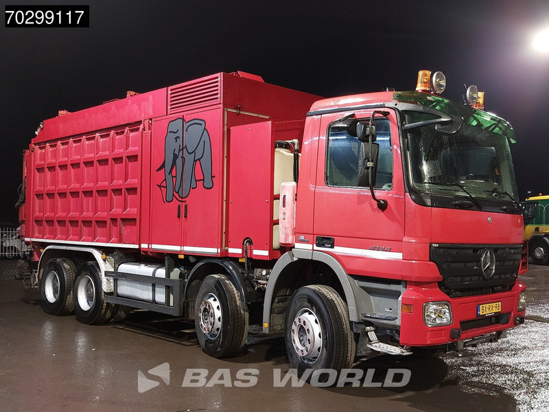 Mercedes-Benz Actros 4144 Actros 8X4 10m3 RESCHWITZER ESE 32/10-DV-K Saugbagger Big-Axle Euro 5 - Вакуумски камион: слика 3 Mercedes-Benz Actros 4144 Actros 8X4 10m3 RESCHWITZER ESE 32/10-DV-K Saugbagger Big-Axle Euro 5 - Вакуумски камион: слика 3