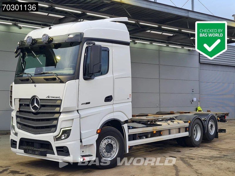 Mercedes-Benz Actros L 2558 Actros 6X2 BDF Full Air Suspension Automatic Lift-Axle Euro 6 - Транспортер на контејнер/ Камион со променливо тело: слика 1 Mercedes-Benz Actros L 2558 Actros 6X2 BDF Full Air Suspension Automatic Lift-Axle Euro 6 - Транспортер на контејнер/ Камион со променливо тело: слика 1