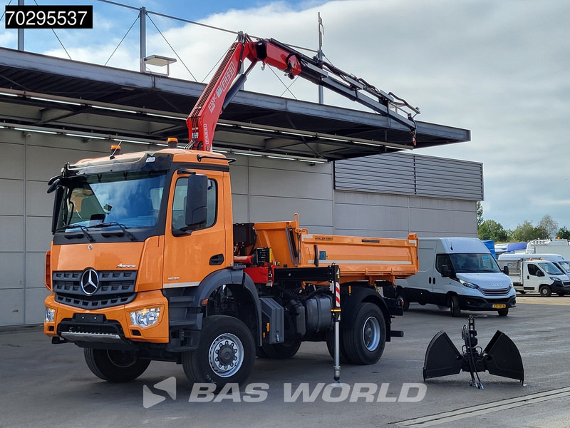 Mercedes-Benz Arocs 1835 4X4 4x4 Fassi F135AC.0.24 Crane Kran Meiller 3-Way Tipper Big-Axle - Кипер, Камион со кран: слика 3 Mercedes-Benz Arocs 1835 4X4 4x4 Fassi F135AC.0.24 Crane Kran Meiller 3-Way Tipper Big-Axle - Кипер, Камион со кран: слика 3