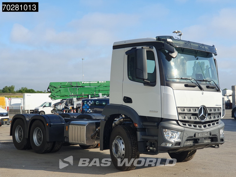 Mercedes-Benz Arocs 2636 6X4 NEW chassis Flywheel PTO Big-Axle Automatic Steelsuspension Euro 6 - Камион со кабинска шасија: слика 3 Mercedes-Benz Arocs 2636 6X4 NEW chassis Flywheel PTO Big-Axle Automatic Steelsuspension Euro 6 - Камион со кабинска шасија: слика 3