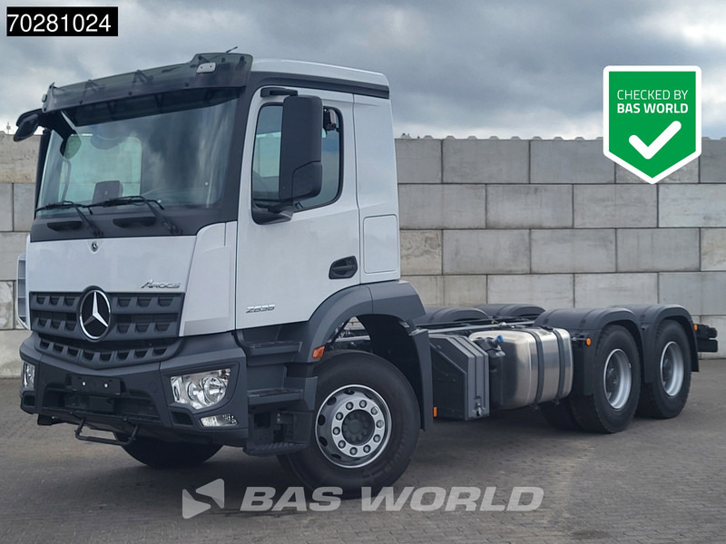 Mercedes-Benz Arocs 2636 6X4 NEW chassis Flywheel PTO Big-Axle Automatic Steelsuspension Euro 6 - Камион со кабинска шасија: слика 1 Mercedes-Benz Arocs 2636 6X4 NEW chassis Flywheel PTO Big-Axle Automatic Steelsuspension Euro 6 - Камион со кабинска шасија: слика 1