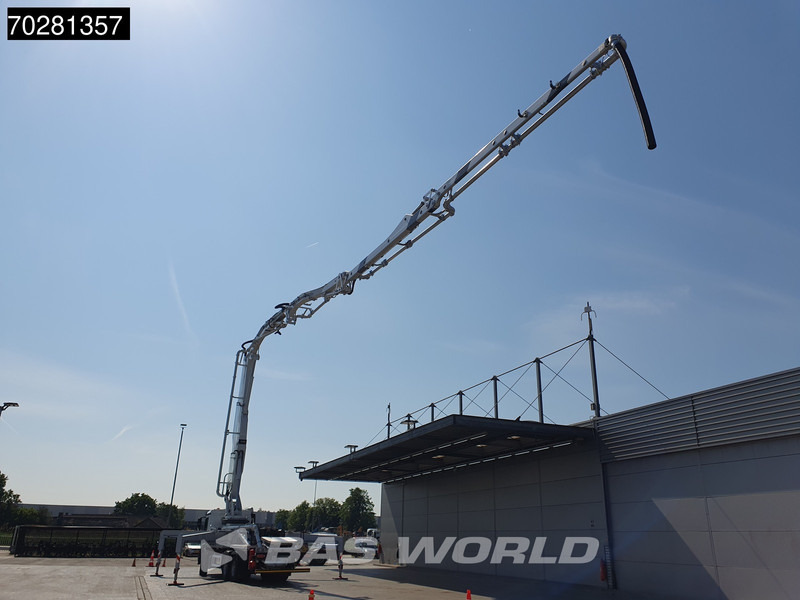 Mercedes-Benz Arocs 3343 6X4 CIFA K40H Carbotech Pump 5 arm Big-Axle Navi Euro 6 - Камион со бетонска пумпа: слика 2 Mercedes-Benz Arocs 3343 6X4 CIFA K40H Carbotech Pump 5 arm Big-Axle Navi Euro 6 - Камион со бетонска пумпа: слика 2