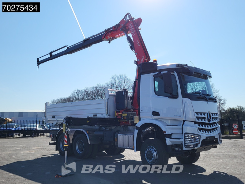 Mercedes-Benz Arocs 3348 6X6 Fassi F255A.2.24 xe-dynamic Kran Dreiseitenkipper Navi Euro 6 - Кипер, Камион со кран: слика 3 Mercedes-Benz Arocs 3348 6X6 Fassi F255A.2.24 xe-dynamic Kran Dreiseitenkipper Navi Euro 6 - Кипер, Камион со кран: слика 3