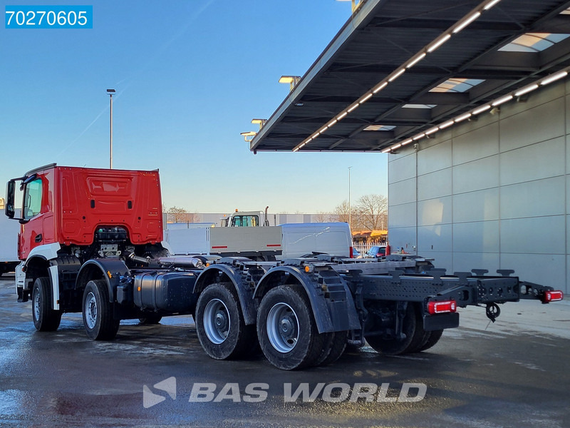 Mercedes-Benz Arocs 4843 8X4 NEW chassis RHD! Steel suspension Automatic Euro 6 - Камион со кабинска шасија: слика 2 Mercedes-Benz Arocs 4843 8X4 NEW chassis RHD! Steel suspension Automatic Euro 6 - Камион со кабинска шасија: слика 2