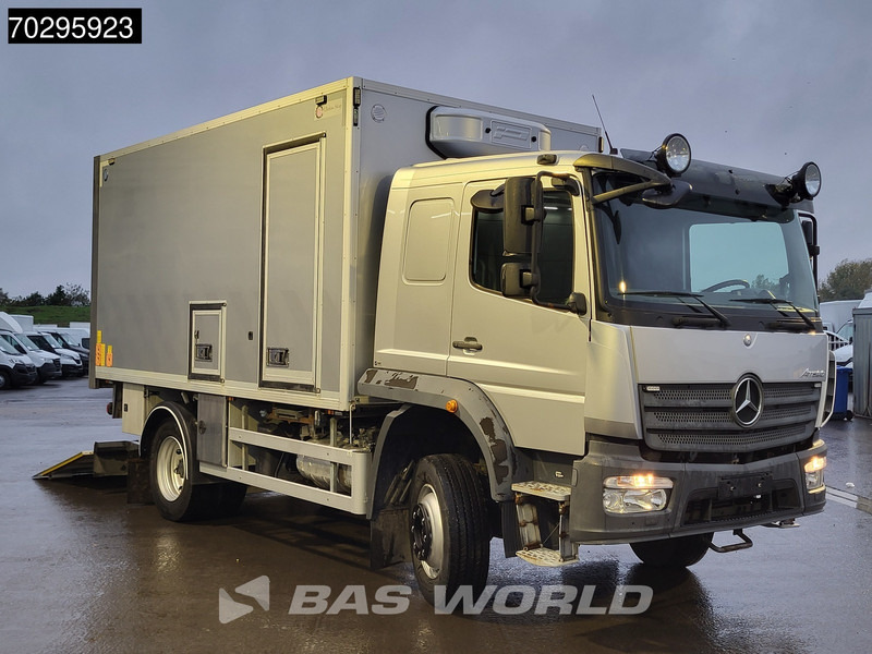Mercedes-Benz Atego 1330 4X4 4x4 Steelsuspension 1500kg Ladebordwand Automatic Euro 6 - Камион сандучар: слика 3 Mercedes-Benz Atego 1330 4X4 4x4 Steelsuspension 1500kg Ladebordwand Automatic Euro 6 - Камион сандучар: слика 3