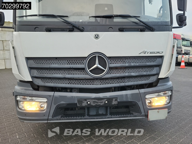 Камион сандучар Mercedes-Benz Atego 818 4X2 8tonner Automatic 1000kg Ladebordwand Euro 6: слика 13