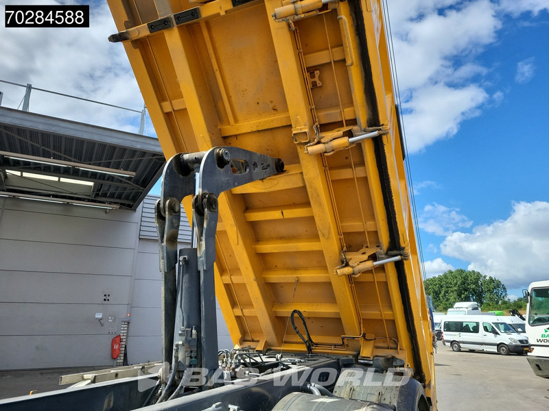 Renault Kerax 480 8X4 13m3 Meiller 2-way tipper Retarder Big-Axle Automatic Euro 5 - Кипер: слика 5 Renault Kerax 480 8X4 13m3 Meiller 2-way tipper Retarder Big-Axle Automatic Euro 5 - Кипер: слика 5