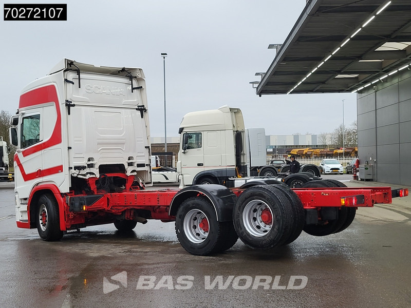 Scania R500 6X2 Chassis Retarder ACC Navi Liftachse Automatic Euro 6 - Камион со кабинска шасија: слика 2 Scania R500 6X2 Chassis Retarder ACC Navi Liftachse Automatic Euro 6 - Камион со кабинска шасија: слика 2