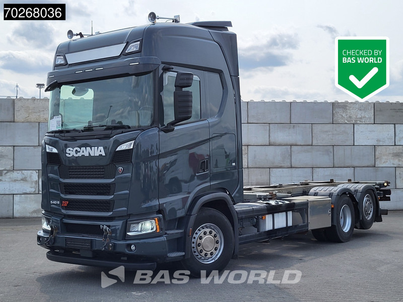 Scania S540 6X2 Retarder Euro 6 ACC Navi ADR Euro 6 - Транспортер на контејнер/ Камион со променливо тело: слика 1 Scania S540 6X2 Retarder Euro 6 ACC Navi ADR Euro 6 - Транспортер на контејнер/ Камион со променливо тело: слика 1