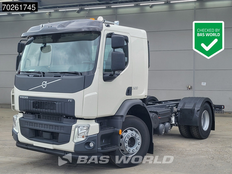 Volvo FE 320 4X2 NEW 18t chassis PTO Preparation Automatic Euro 6 - Камион со кабинска шасија: слика 1 Volvo FE 320 4X2 NEW 18t chassis PTO Preparation Automatic Euro 6 - Камион со кабинска шасија: слика 1