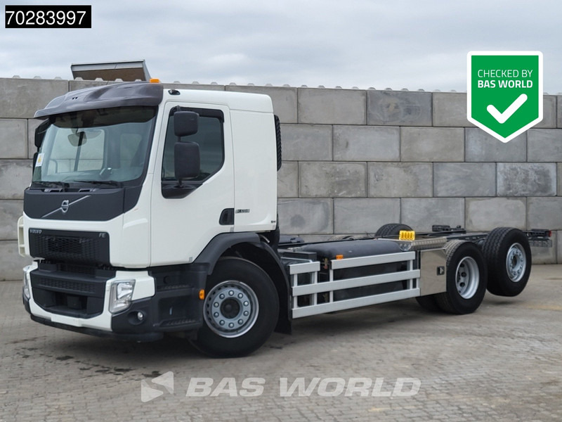 Volvo FE 320 FE 6X2 Retarder 2xTanks CNG Euro 6 - Камион со кабинска шасија: слика 1 Volvo FE 320 FE 6X2 Retarder 2xTanks CNG Euro 6 - Камион со кабинска шасија: слика 1