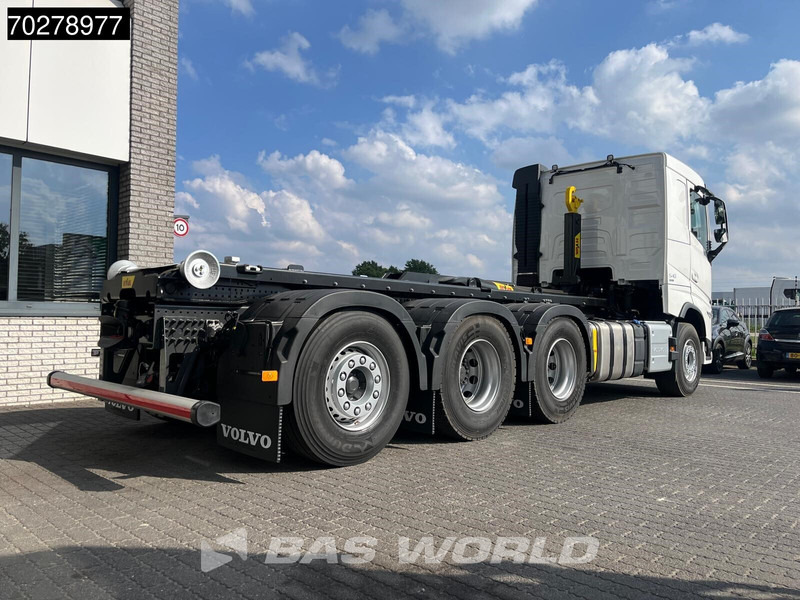 Volvo FH 540 8X4 NEW! HYVA 30-62 Heavy-Duty Lift-Steering Axle Retarder Euro 6 - Камион со кука за подигање: слика 2 Volvo FH 540 8X4 NEW! HYVA 30-62 Heavy-Duty Lift-Steering Axle Retarder Euro 6 - Камион со кука за подигање: слика 2