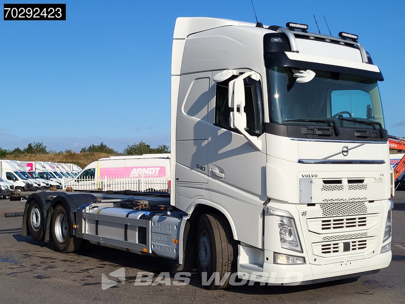 Volvo FH 540 FH 6X2 Retarder Lift-Axle ACC Xenon Euro 6 - Транспортер на контејнер/ Камион со променливо тело: слика 3 Volvo FH 540 FH 6X2 Retarder Lift-Axle ACC Xenon Euro 6 - Транспортер на контејнер/ Камион со променливо тело: слика 3