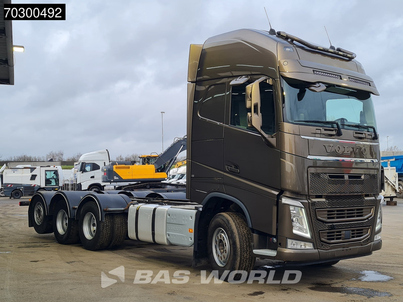 Volvo FH 540 FH 8X4 Chassis Lift+Steering Axle Automatic VEB+ Euro 6 - Камион со кабинска шасија: слика 3 Volvo FH 540 FH 8X4 Chassis Lift+Steering Axle Automatic VEB+ Euro 6 - Камион со кабинска шасија: слика 3