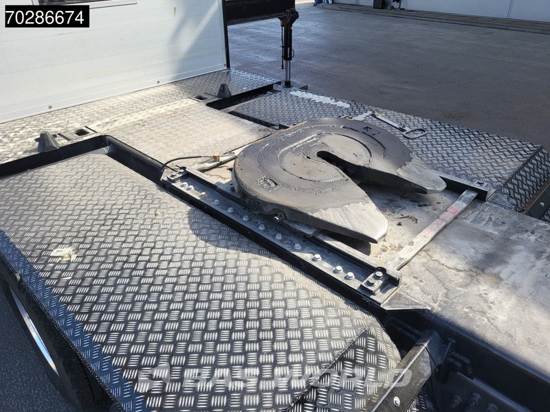 Volvo FH16 650 FH16 8X2 HMF 7020K-RCS Crane + Fly-Jib Lift+Steering-Axle Navi LED ACC Euro 6 - Камион со платформа, Камион со кран: слика 3 Volvo FH16 650 FH16 8X2 HMF 7020K-RCS Crane + Fly-Jib Lift+Steering-Axle Navi LED ACC Euro 6 - Камион со платформа, Камион со кран: слика 3