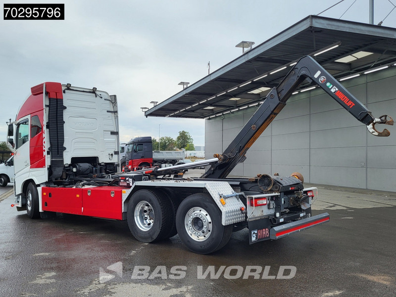 Volvo FH16 750 FH16 6X2 HIAB Multilift XR21S61 Hooklift Lift+steering Axle Automatic Euro 6 - Камион со кука за подигање: слика 2 Volvo FH16 750 FH16 6X2 HIAB Multilift XR21S61 Hooklift Lift+steering Axle Automatic Euro 6 - Камион со кука за подигање: слика 2