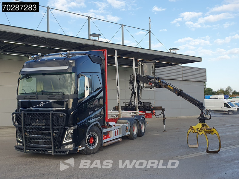 Volvo FH16 750 FH16 6X4 HIAB E96S 79 wood crane Retarder Dynamic-Steering Big-Axle Euro 6 - Камион за дрва, Камион со кран: слика 5 Volvo FH16 750 FH16 6X4 HIAB E96S 79 wood crane Retarder Dynamic-Steering Big-Axle Euro 6 - Камион за дрва, Камион со кран: слика 5