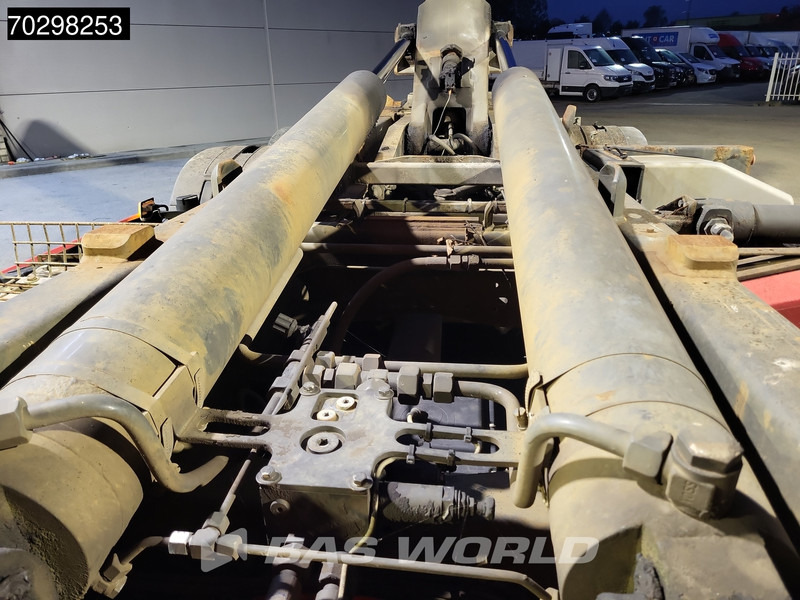 Volvo FM 370 6X2 21t Hooklift Lift Axle Automatic Euro 5 - Камион со кука за подигање: слика 5 Volvo FM 370 6X2 21t Hooklift Lift Axle Automatic Euro 5 - Камион со кука за подигање: слика 5