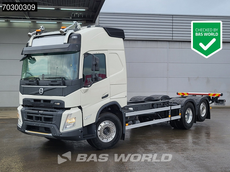 Volvo FMX 540 FMX 6X2 NEW chassis! Lift+steering Axle Engine PTO Full air suspension - Камион со кабинска шасија: слика 1 Volvo FMX 540 FMX 6X2 NEW chassis! Lift+steering Axle Engine PTO Full air suspension - Камион со кабинска шасија: слика 1